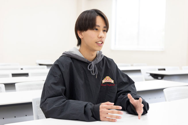 仮説は外れ、競合は手強い・・・<br />大学の勉強は難しい。<br />だからこそ面白い!